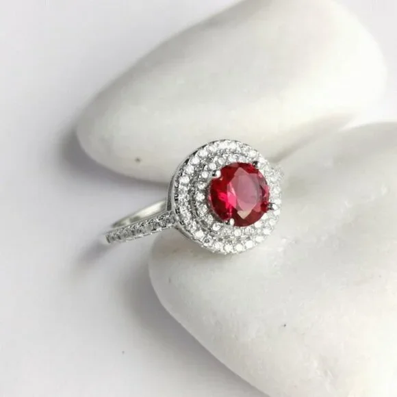 Ruby CZ Halo ring  in sterling silver size 6 🆕 - Picture 2 of 6